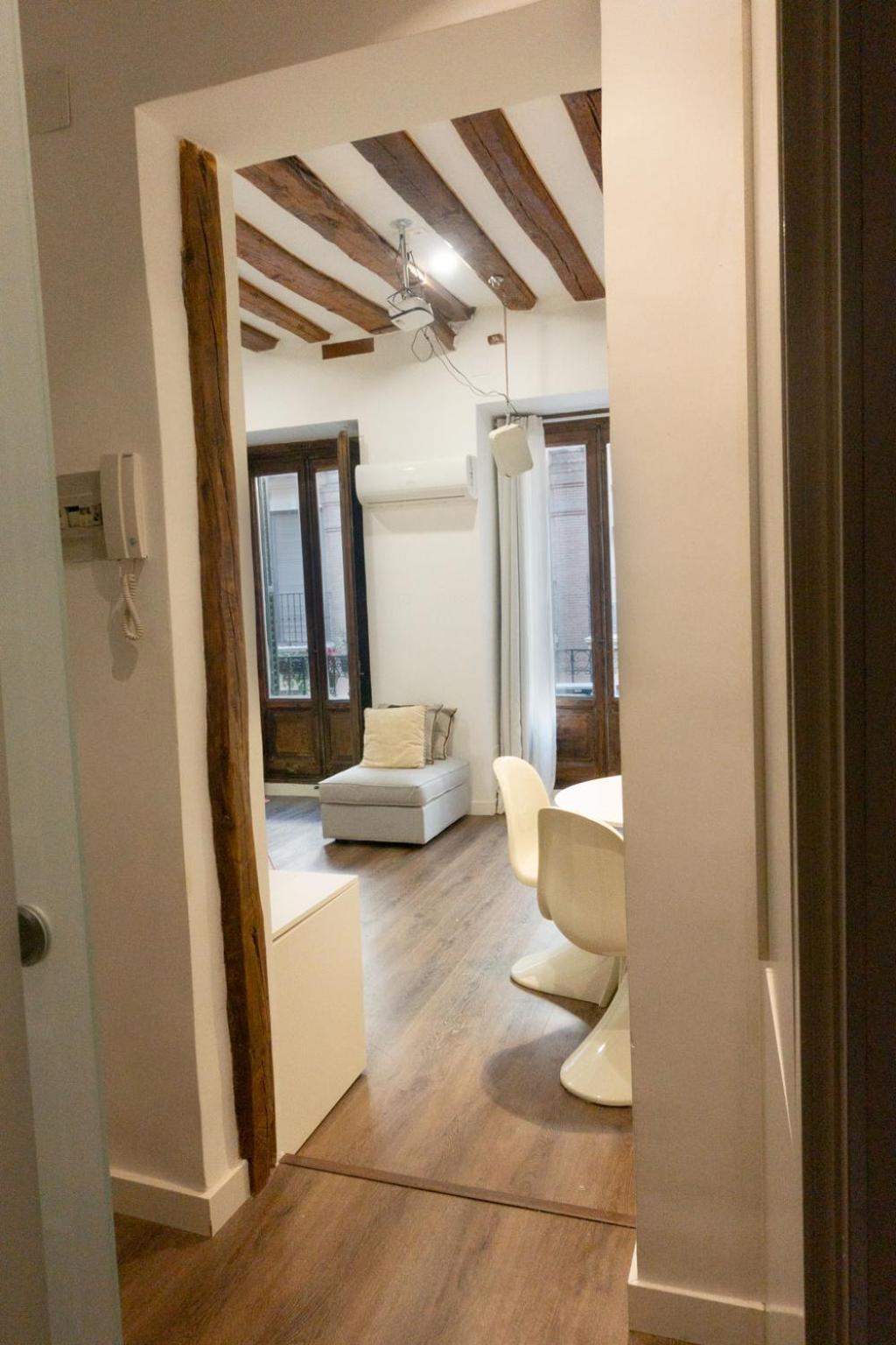Hortaleza 4, Preciso Estudio En Chueca Junto A La Gran Via De Мадрид Экстерьер фото